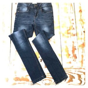 Tribeca Gal Light Wash Dark Denim Skinny Jeans Size 7 / 8